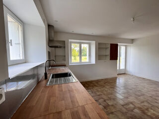  Maison à louer 4 pièces 121 m²