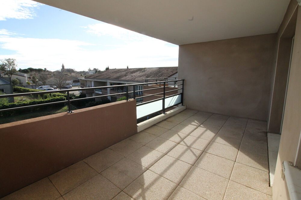 GARONS Proche centre village bel appartement P3 en résidence de 61m² avec terrasse et 2 parking