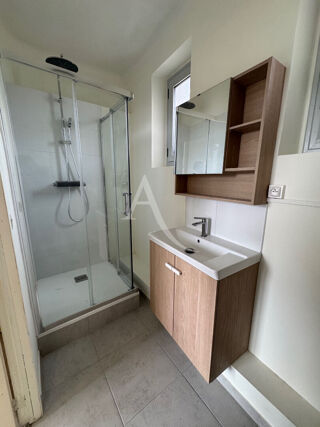 Appartement à louer 3 pièces 66 m²