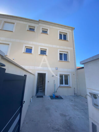 Location Maison Maison Saint Denis 5 pièce(s) 112.24 m2 Saint denis