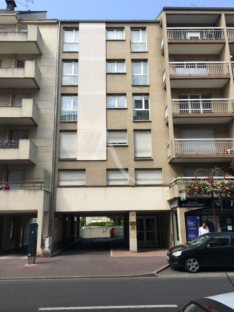  Parking / Garage � louer 