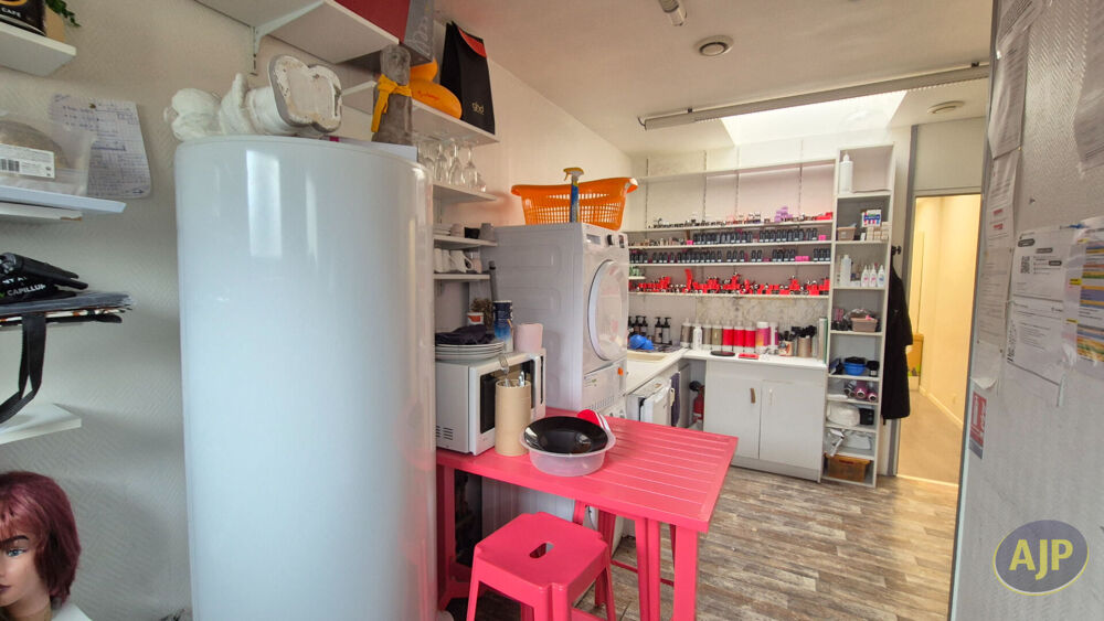   Local commercial Montaigu Vendee 58 m2 Montaigu vendee