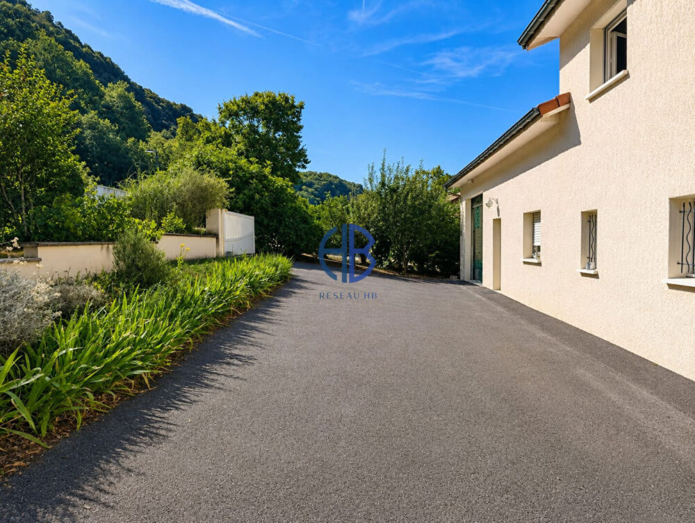 Maison Bregnier Cordon 6 pièce(s) 162 m2