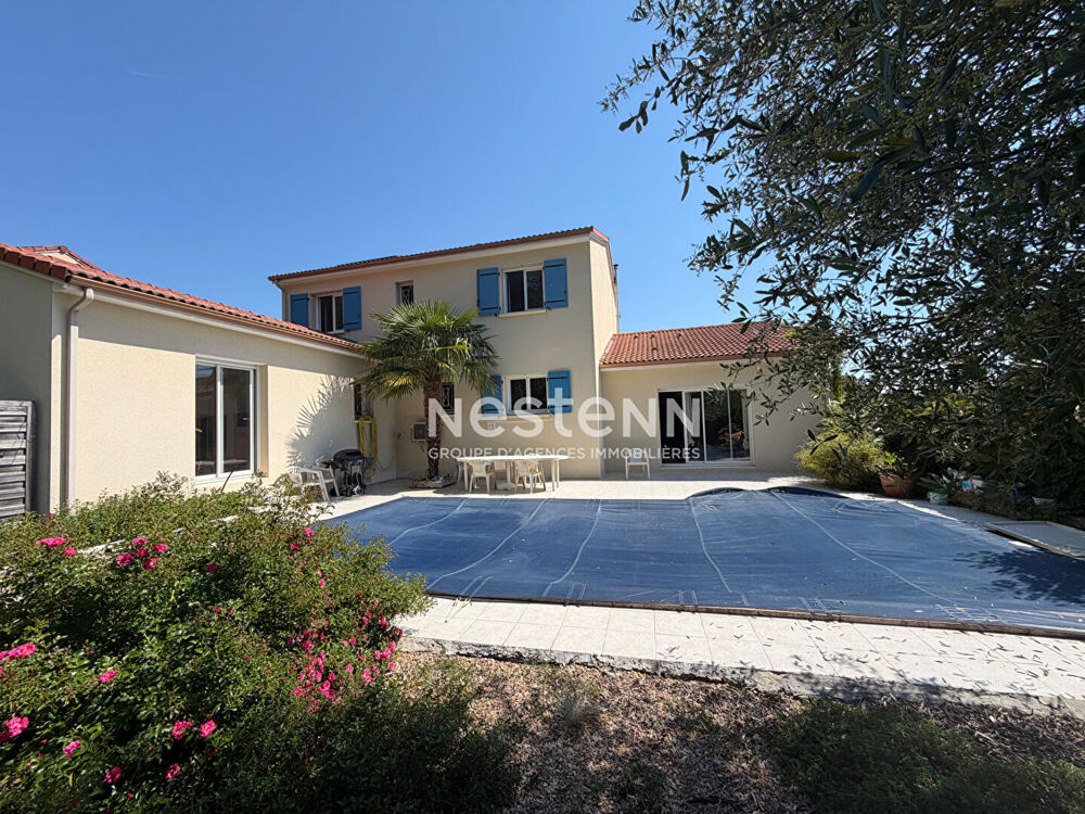 Le Palais-sur-Vienne, Maison familiale de 188 m² avec 5 chambres, piscine et garage