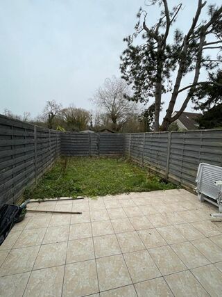  Appartement à louer 2 pièces 35 m²