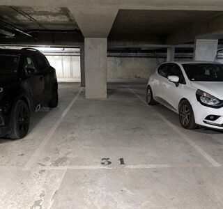  Parking / Garage à louer 12 m²