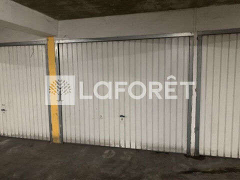  Parking / Garage � louer 