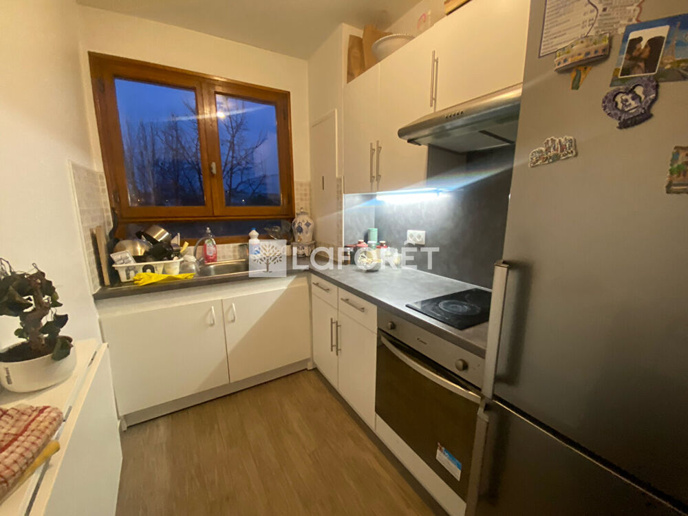 Location Appartement 1 pièce 27 m² - Widok 3