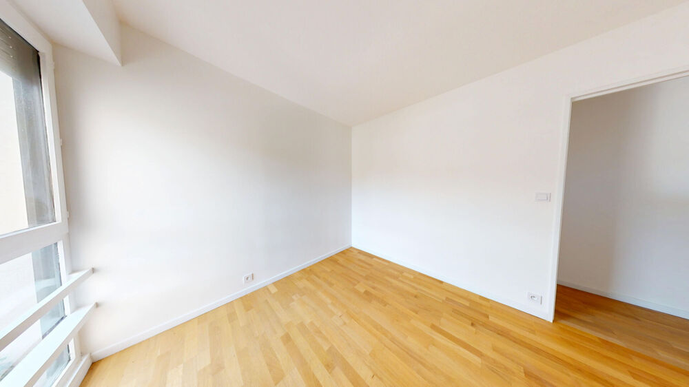 Vente Appartement Appartement 4 pièce(s) 112 m2 avec immense terrasse! Champs sur marne