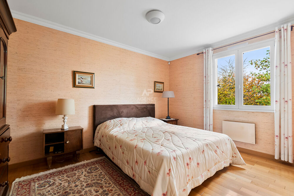 à vendre  Maison Saint-Germain-en-Laye (78100)
