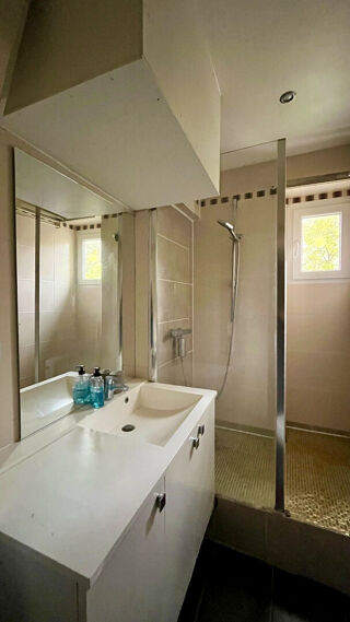  Appartement à louer 2 pièces 36 m²