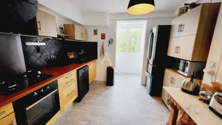  Appartement à louer 4 pièces 82 m²