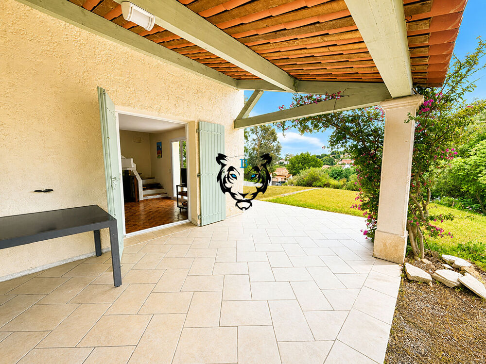 Vente Maison Maison 9 pièce(s) 190 m2 avec garage 25 m² Les issambres