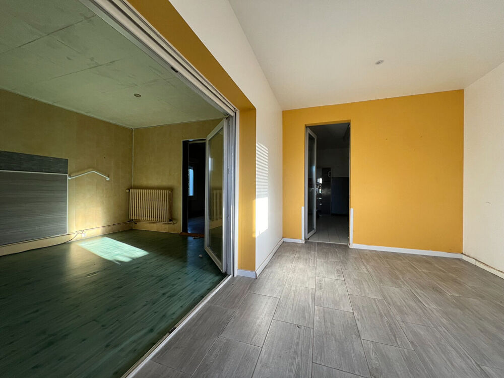 Vente Maison Maison à vendre à Arradon BOTEQUELEN plain pied 2 chambres fort potentiel de rénovation Arradon
