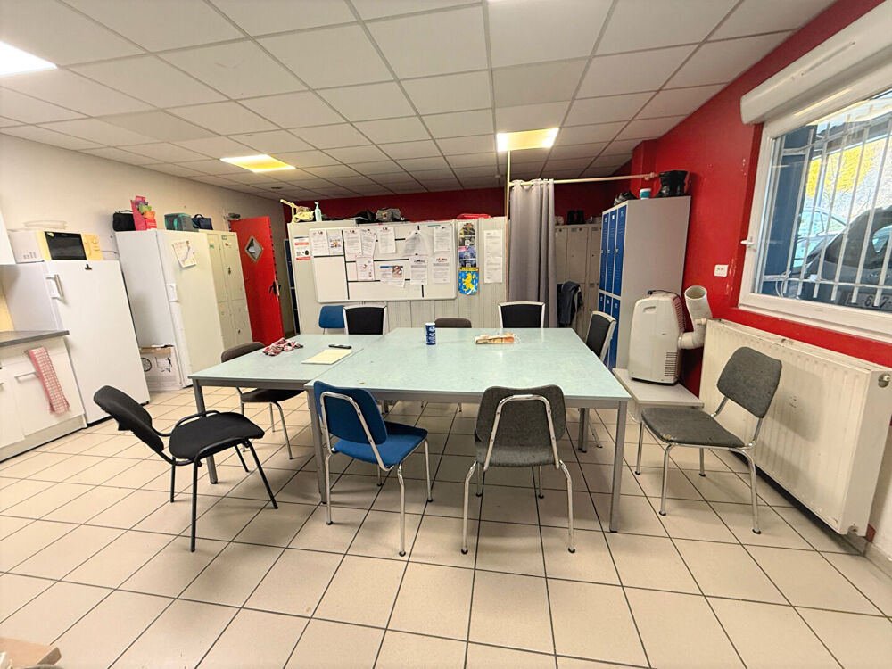   Local d'activité 825m² - A VENDRE BESANCON Besancon