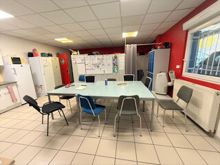   Local d'activité 825m² - A VENDRE BESANCON Besancon