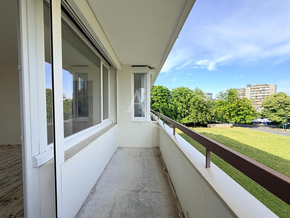 Location Appartement TYPE 4, REIMS - EUROPE Reims