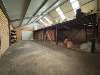  Maison  vendre 7 pices 230 m