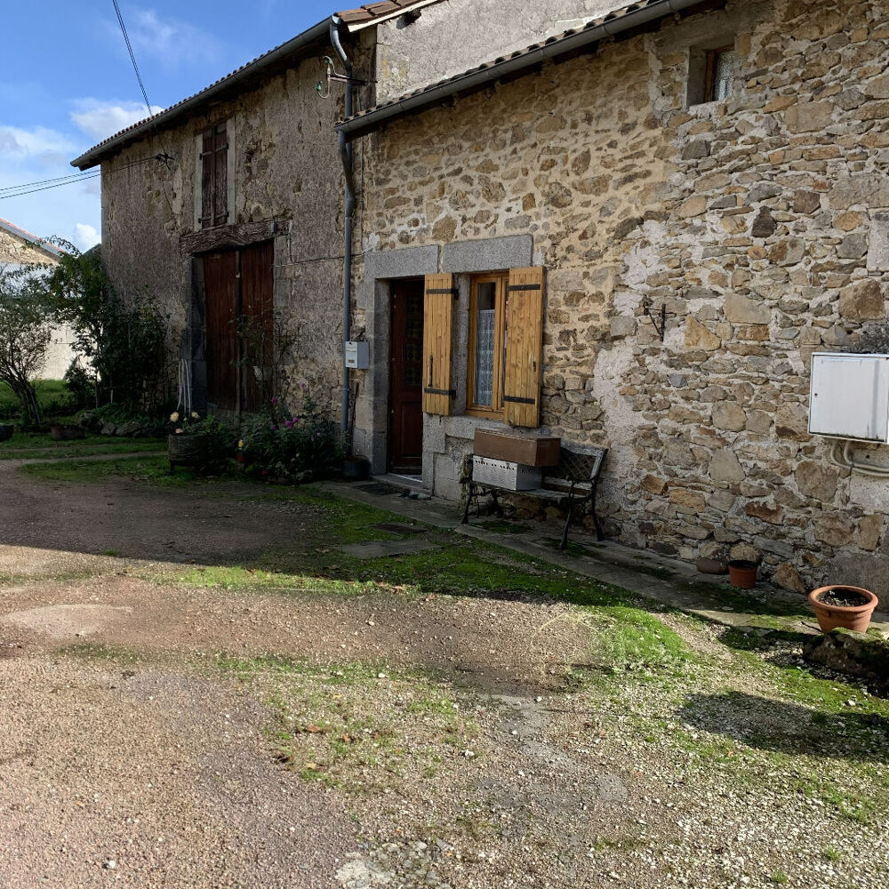 Vente Maison Charmante maison individuelle de 3 chambres avec 2 granges dans un environnement calme Champs romain