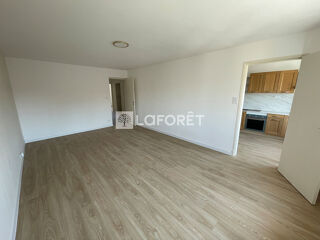  Appartement à louer 3 pièces 80 m²