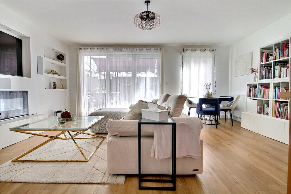 Maison récente 4 pièces 91 m² dans le centre de Maurepas