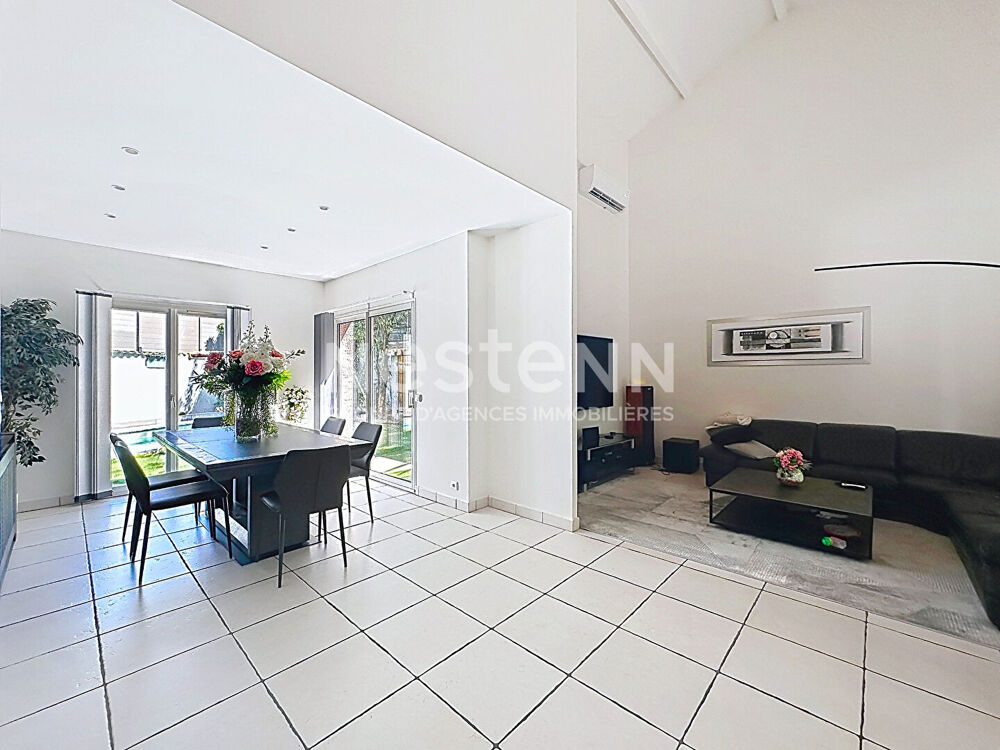 à vendre  Maison Bron (69500)