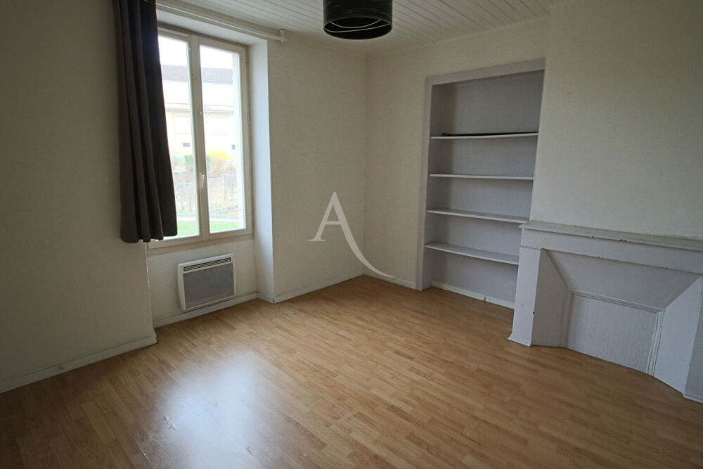 Immeuble de rapport, Puy-l'Evêque, appartement + local + cour
