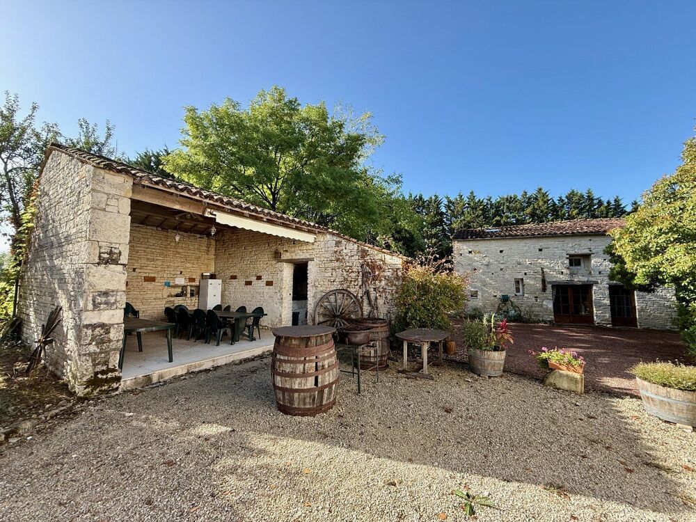 Magnifique corps de ferme avec gîte et potentiel de revenus prouvé