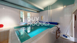  Maison à vendre 10 pièces 656 m²