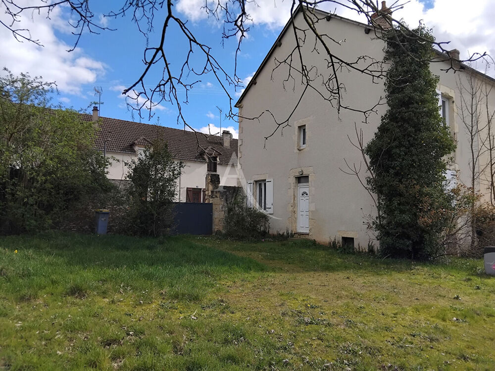 EN VENTE - FOURCHAMBAULT CTRE VILLE Maison avec jardin . 2 chambres et bureau