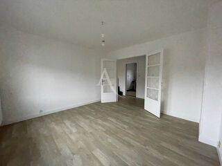  Appartement à louer 3 pièces 71 m²