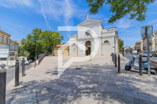  Immeuble à vendre 6 pièces 290 m²