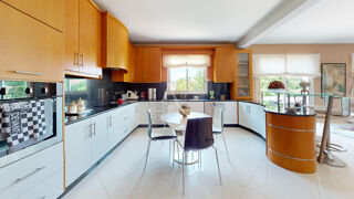  Maison � vendre 6 pi�ces 230 m�