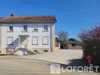  Immeuble à vendre 7 pièces 139 m²