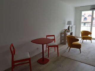 Appartement à louer 2 pièces 43 m²
