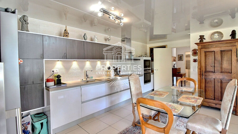 Vente Appartement LE LAVANDOU - T3 DE 2016 - 68 M² - ASCENSEUR - TERRASSE 60M² -  PISCINE - PARKING X2 Le lavandou
