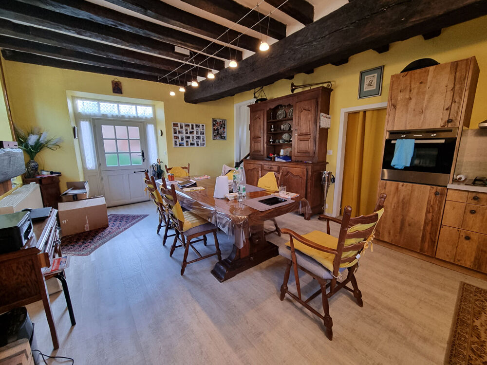 INDRE: Maison avec 3 Chambres au bourg de Chaillac