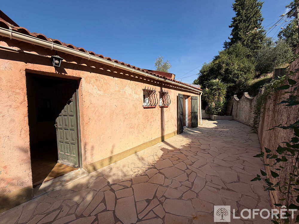 Vente Appartement CASTAGNIERS HAUT DE VILLA  - 90 m²  - VUE MONTAGNES Castagniers