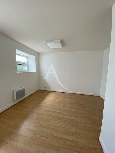 Bureaux Jargeau 85 m2 400 45150 Jargeau