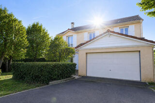  Maison à vendre 8 pièces 144 m²