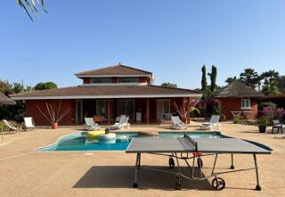  Maison � vendre 5 pi�ces 200 m� Saly