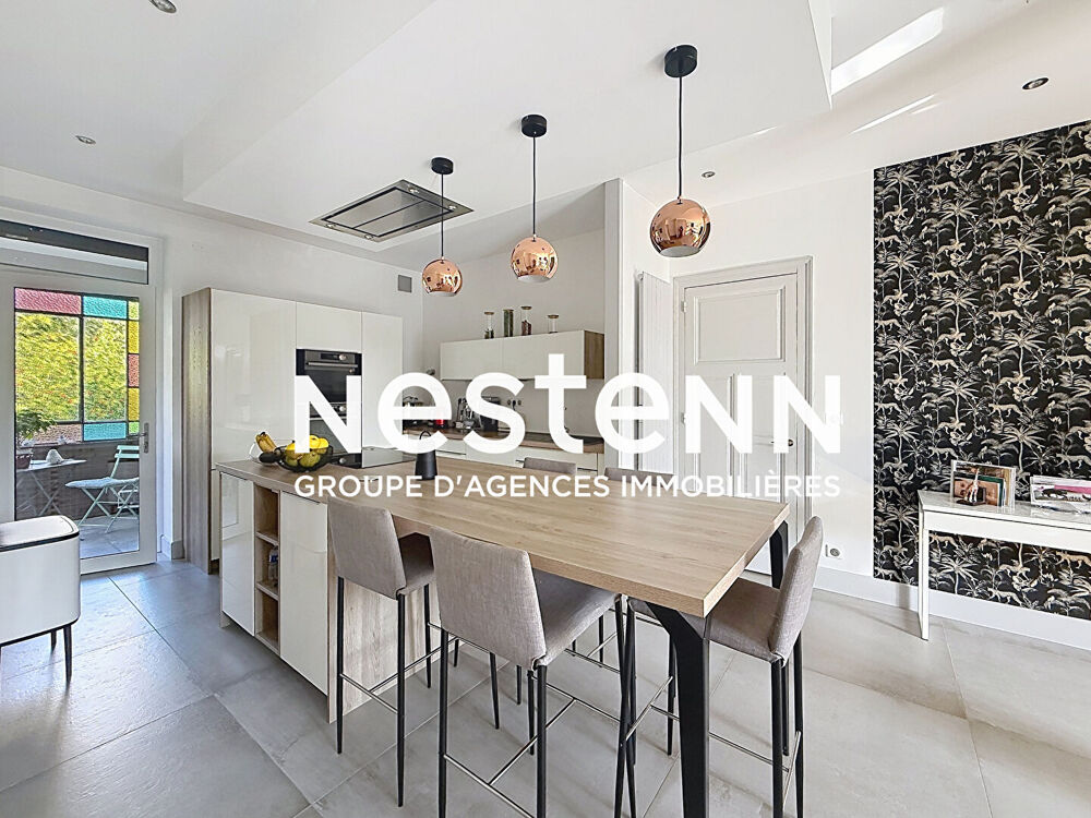 Vente Maison Grande Maison Familiale Individuelle avec 4 chambres Annexes sur grand Terrain - 69500 BRON Bron