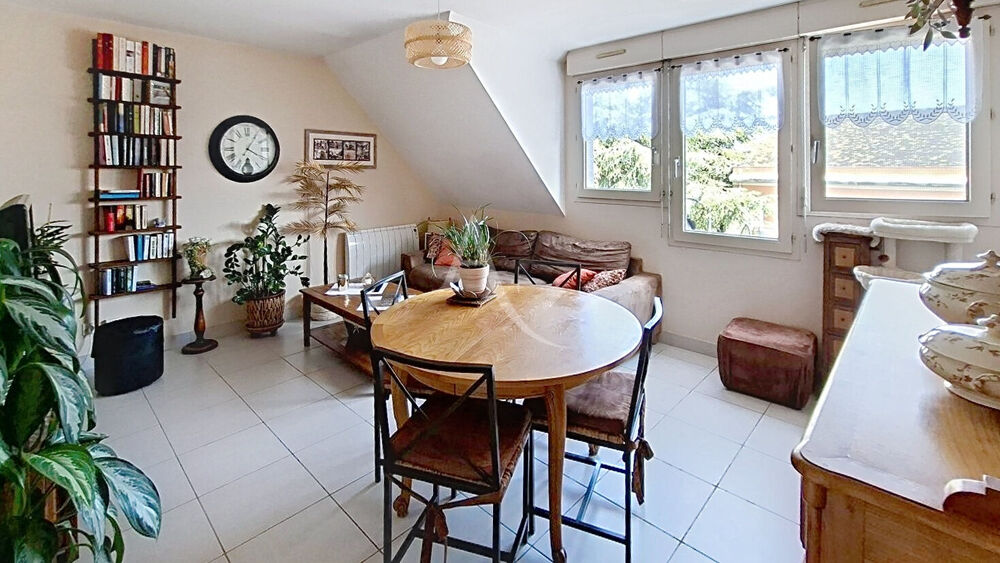 Appartement traversant avec ascenseur - Dernier étage - Angers (Saint-Lazare / Place Bichon)