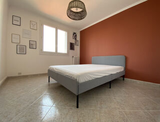  Appartement à louer 3 pièces 77 m²
