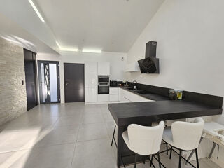  Maison � vendre 4 pi�ces 102 m�