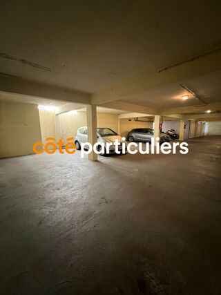 Parking / Garage  louer 15 m