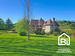  Maison � vendre 10 pi�ces 300 m�