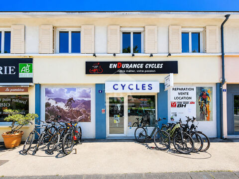 Fonds de commerce V&eacute;lo, vente r&eacute;paration et location, 105 M&sup2; Ch&acirc;teau Arnoux, Alpes de Haute Provence 15000 04160 Chateau arnoux saint auban