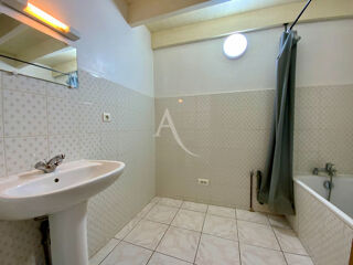  Maison � louer 2 pi�ces 59 m� Saint genis de saintonge