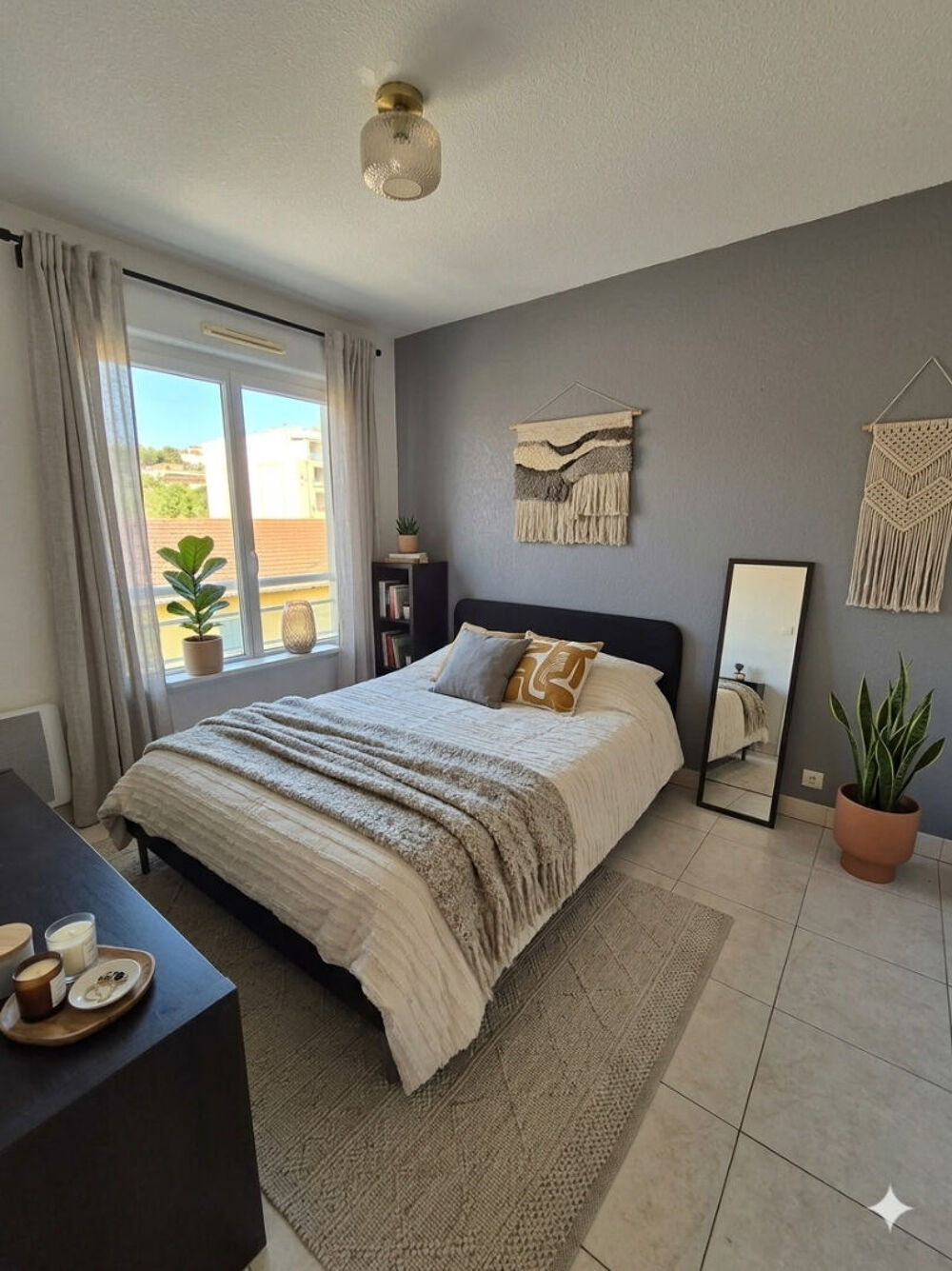 Location Appartement Appartement SEMI-MEUBLÉ - 3 pièces - 66m² Saint raphael
